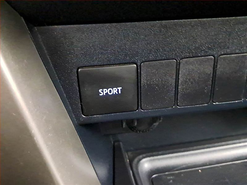 Toyota RAV4 (2014) 2.2 D-4D, 4X4, Xenony - fotka 16 z 20