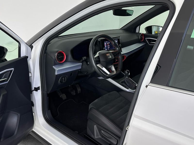Seat Arona FR - fotka 6 z 27