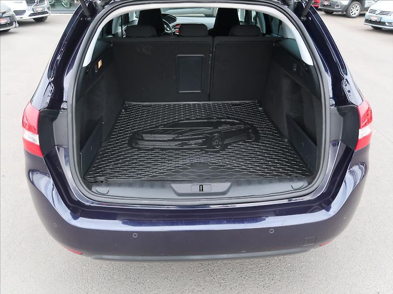 Peugeot 308 2,0 BHDi,110kW,BusinessLine - fotka 22 z 24