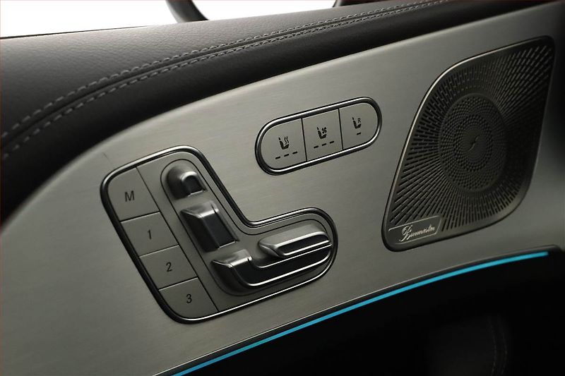 Mercedes-Benz GLE (2024) 450 d, AMG Line, HUD - fotka 21 z 22