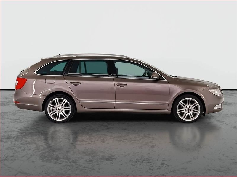 Škoda Superb (2010) Elegance 2.0 TDI, Automat - fotka 6 z 24