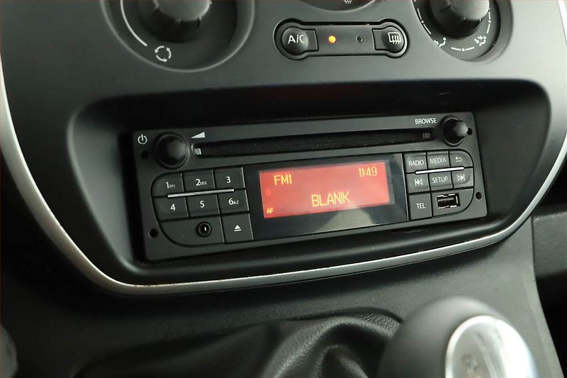 Renault Kangoo (2021) Zen 1.5 dCi, 5Míst, ČR, 1Maj - fotka 9 z 13