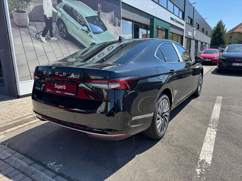 Škoda Superb (2026) 2,0 TDI 110 kW  L&K - fotka 5 z 11