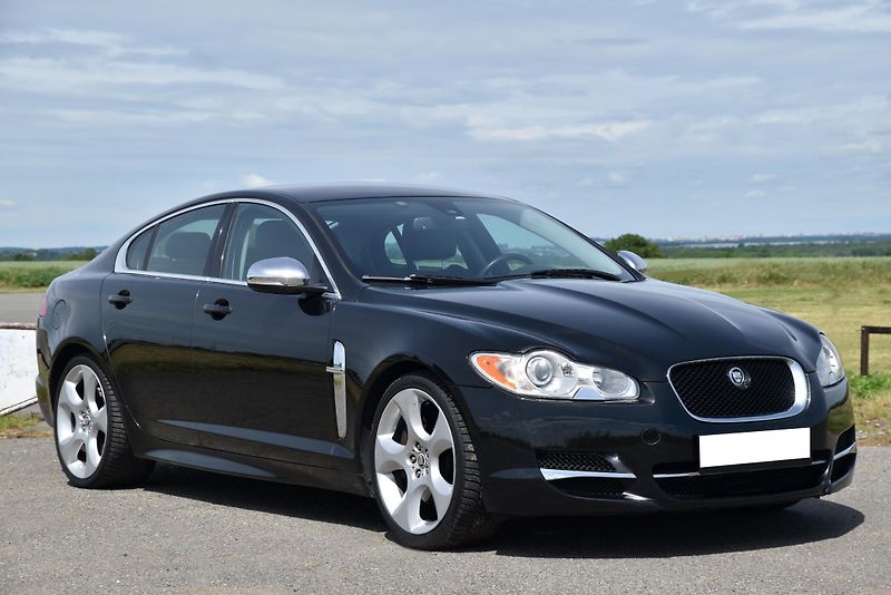 Jaguar XF 3.0 V6 S 202 kW A/T,XENON,NAVI - fotka 6 z 48