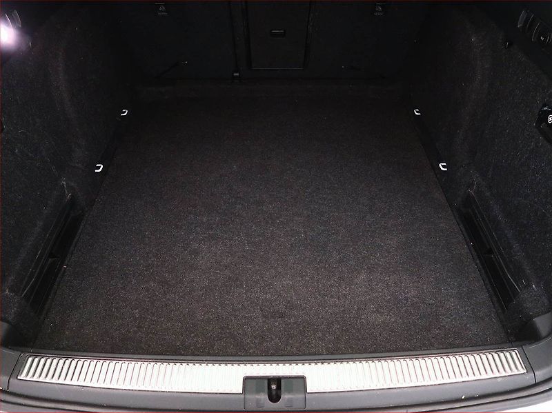 Škoda Superb (2019) 2.0 TDI, Automat, Kůže, Navi - fotka 14 z 19