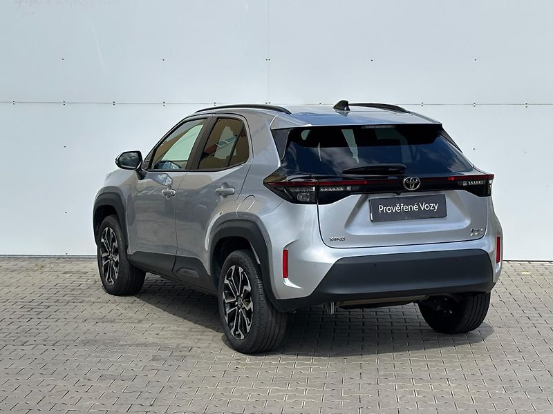 Toyota Yaris Cross 1.5 HSD e-CVT Style AWD - fotka 7 z 27