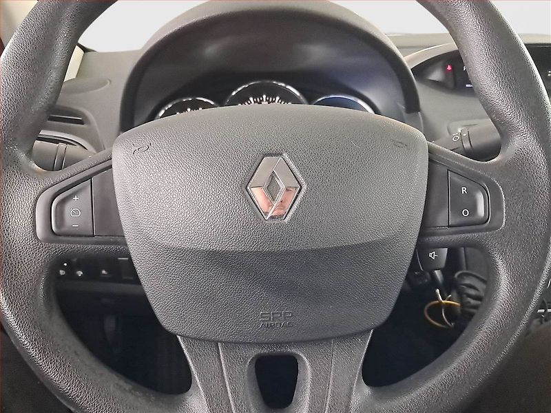 Renault Fluence (2010) 1.6 16V, po STK, servisované - fotka 17 z 22