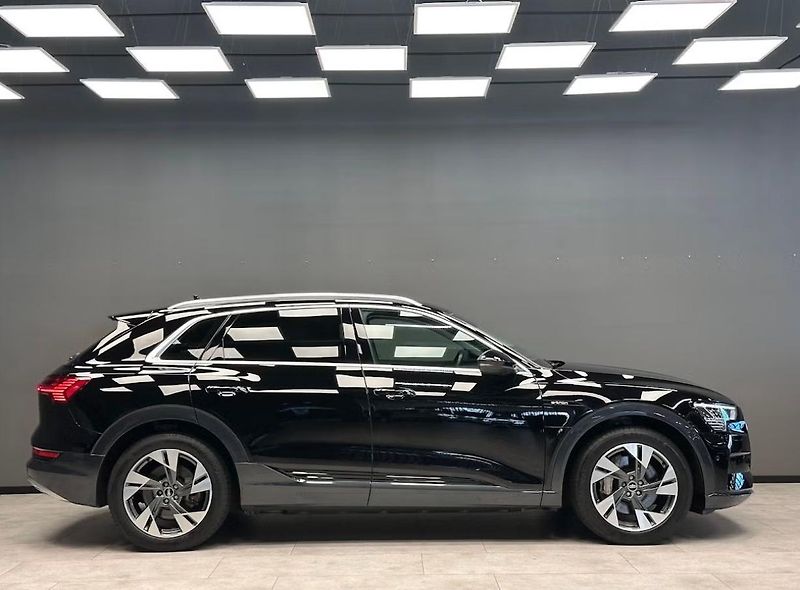 Audi e-tron 55 Quattro SoH 94% Kam Tažné - fotka 5 z 23