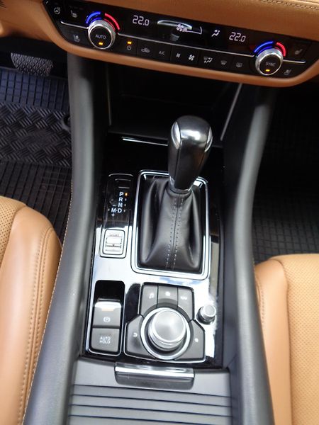 Mazda 6 WGN 2,5 AT, 20th Anniversary - fotka 20 z 37