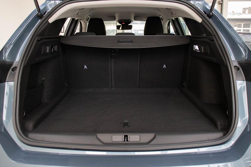Peugeot 308 (2026) SW STYLE BlueHDi 130 EAT8 - fotka 7 z 15