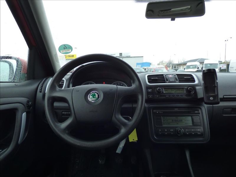 Škoda Roomster 1,9 TDI, Digi Klima, serviska - fotka 13 z 44