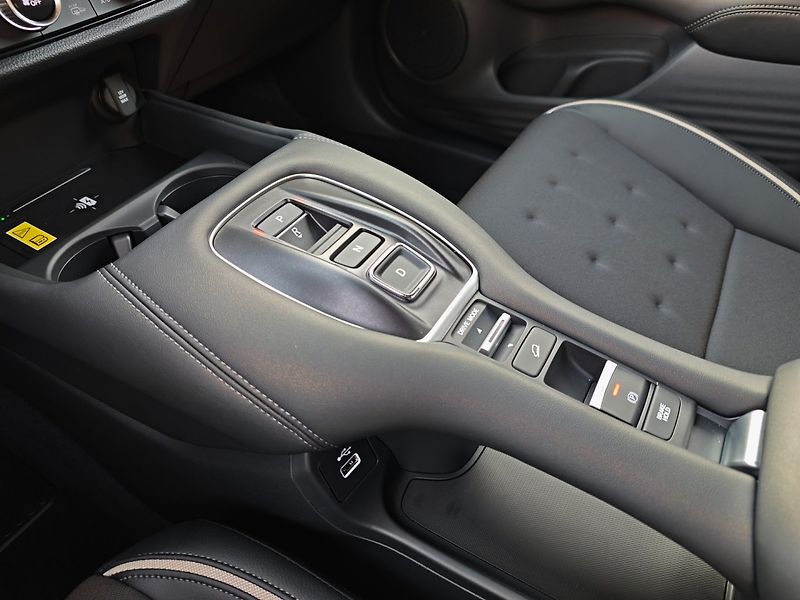 Honda ZR-V (2026) 2.0e:HEV 135kW Sport MR2027!!! - fotka 18 z 21