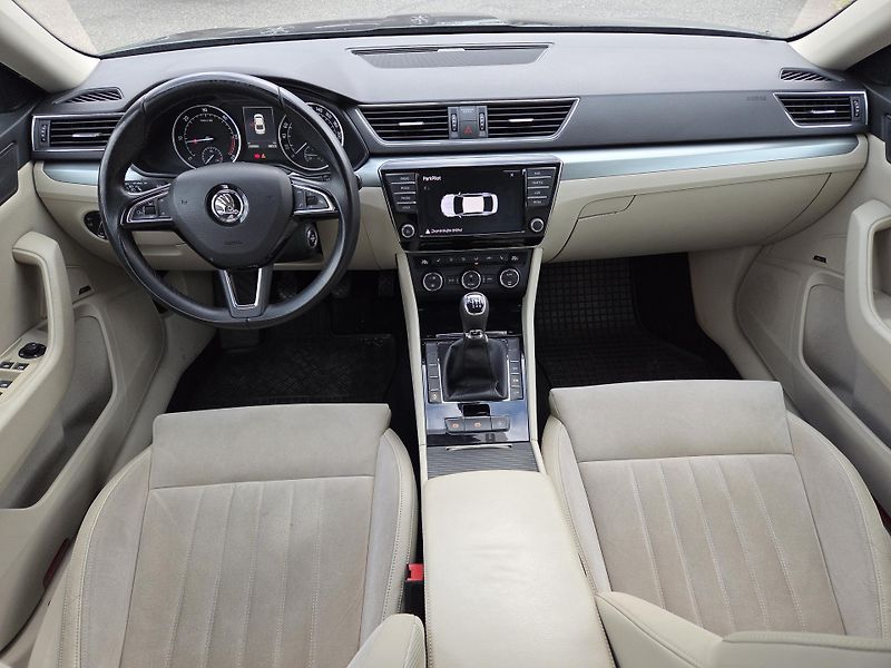 Škoda Superb 2,0TDi lze na splátky VŠEM! - fotka 8 z 11