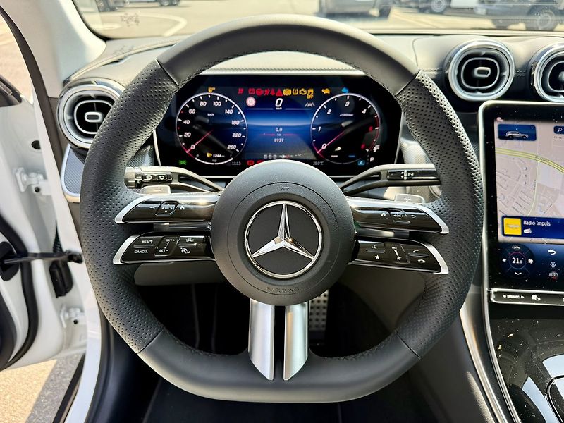 Mercedes-Benz GLC (2025) 200 d 4MATIC - fotka 27 z 45