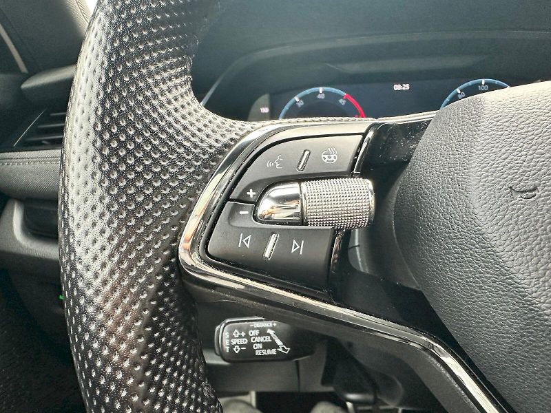 Škoda Octavia (2022) 2.0 TDI 110kW DSG Sportline Co - fotka 11 z 25