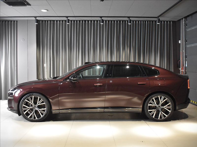 Volvo ES90 0,0 Single Motor Ext. R.  Ultr - fotka 3 z 27