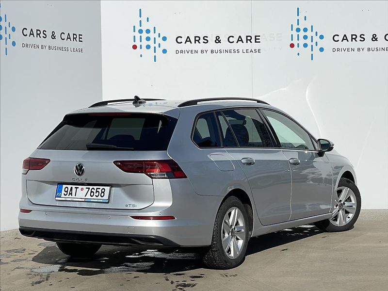 Volkswagen Golf 1,5 eTSI DSG Life  Variant - fotka 3 z 23