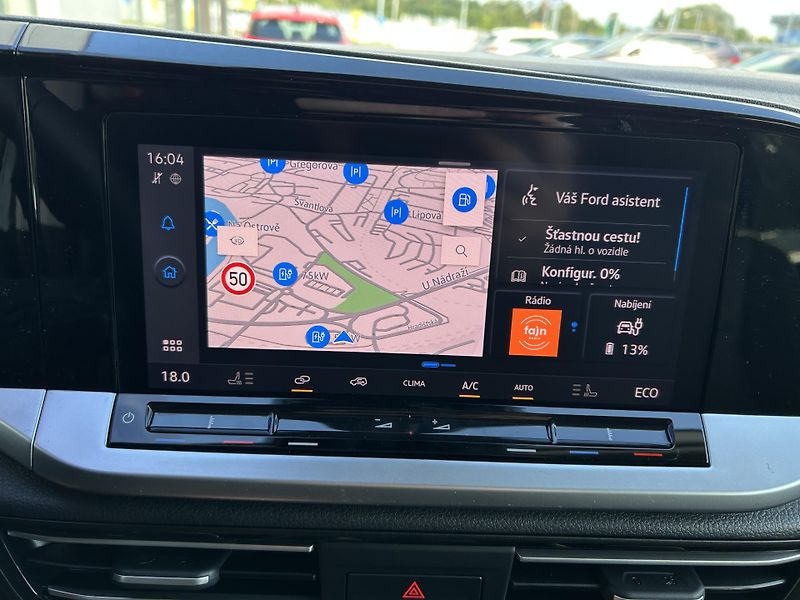 Ford Tourneo Connect 1.5 Ecoboost 110kW AT Titanium - fotka 23 z 38