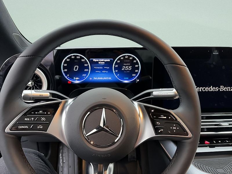Mercedes-Benz CLA 350 4M EQ - fotka 10 z 15