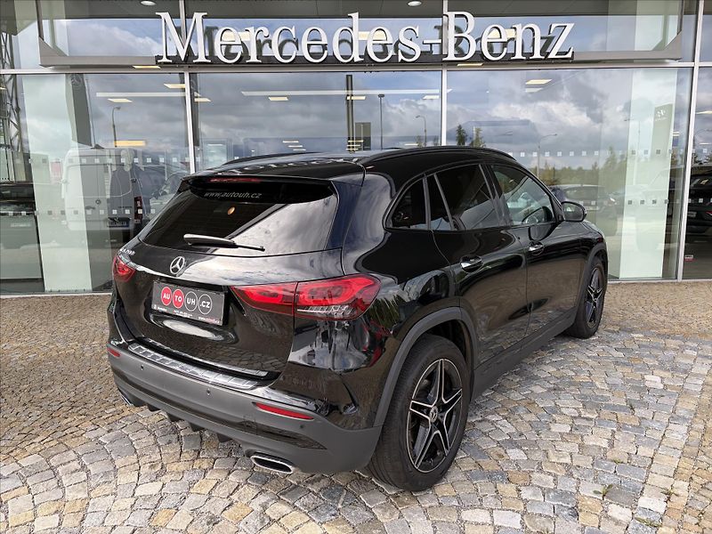 Mercedes-Benz GLA 200*AMG paket - fotka 24 z 30