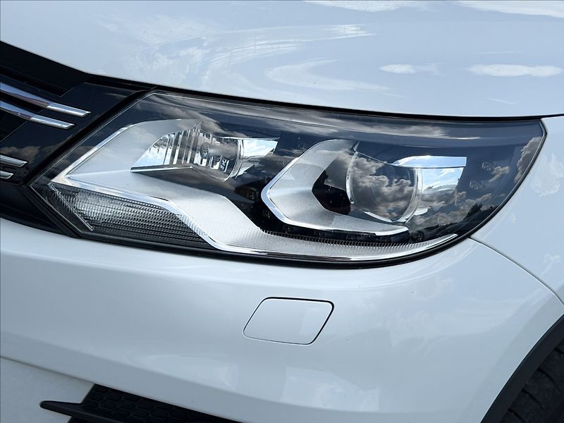 Volkswagen Tiguan 1,4 TSI PANORAMA, LED, BIXENON - fotka 2 z 36