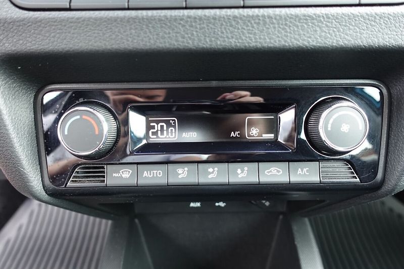 Škoda Fabia 1.2 TSI 81kW Style DSG - fotka 21 z 28
