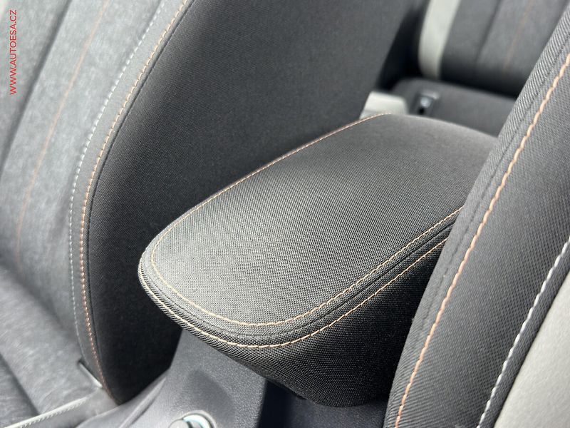 Škoda Kamiq (2020) 1.0 TSi, Style, +ALU - fotka 18 z 20