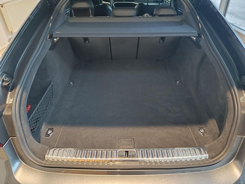 Audi A7 (2023) 3.0TDi 210kW S-line AT - fotka 7 z 27