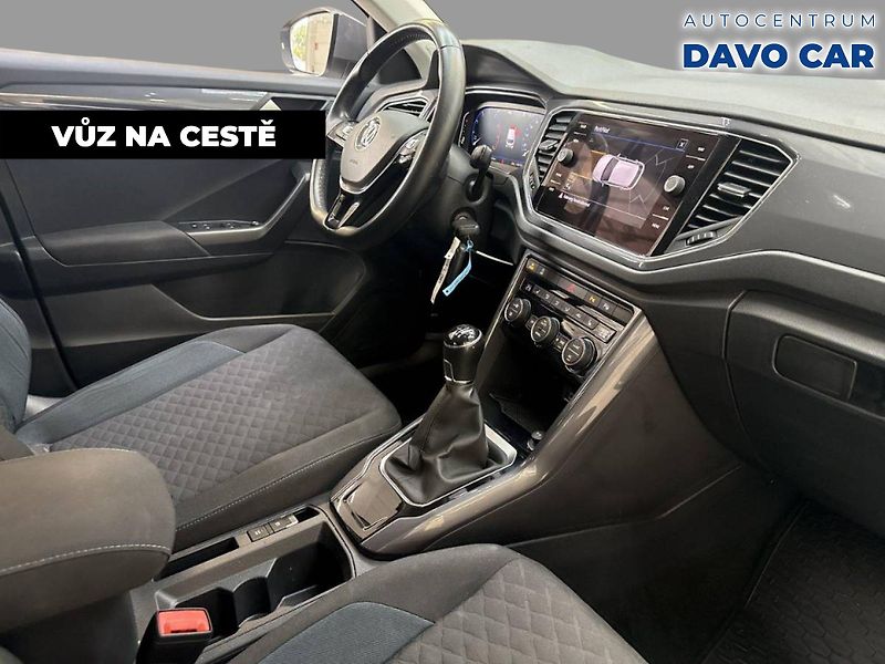 Volkswagen T-Roc 1,0 TSI Style Virtual 1.Maj. - fotka 3 z 12