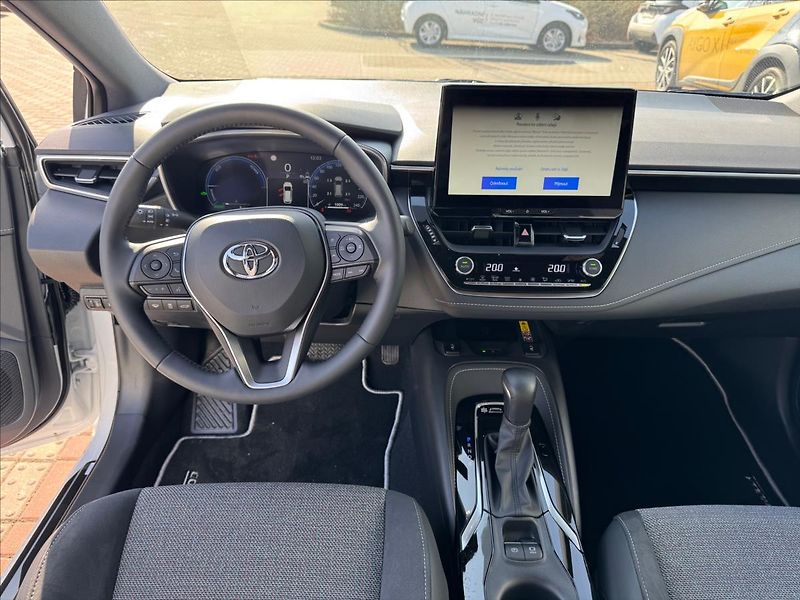 Toyota Corolla 1,8 1.8l HEV Style - fotka 12 z 12
