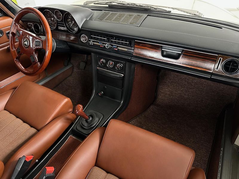 Mercedes-Benz 115 (1973) 114 280E AMG - fotka 21 z 28