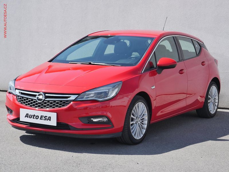 Opel Astra (2016) 1.4T, 1.maj,ČR - fotka 3 z 21