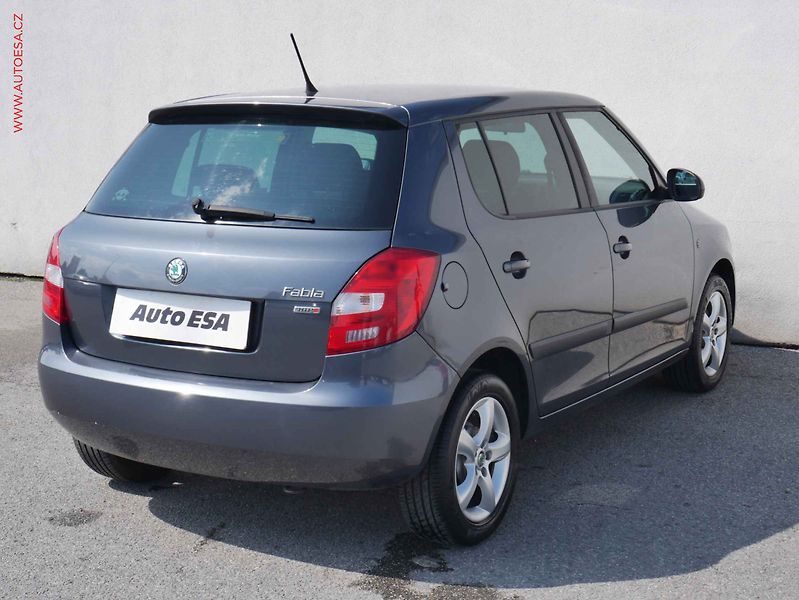 Škoda Fabia (2012) 1.2 12V, ČR, servis.kniha, AC - fotka 4 z 12