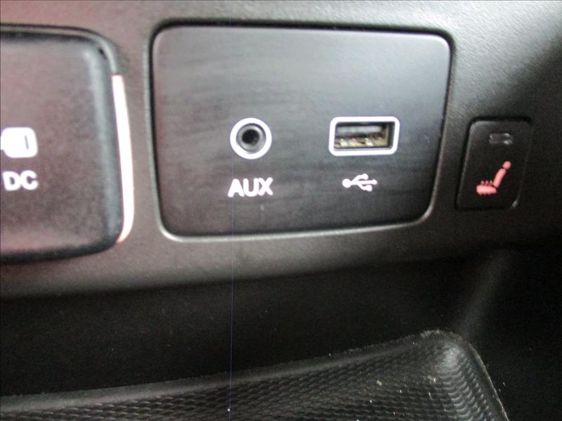 Fiat Tipo 1,4 i 16V, digiklima,Zamluven - fotka 25 z 40
