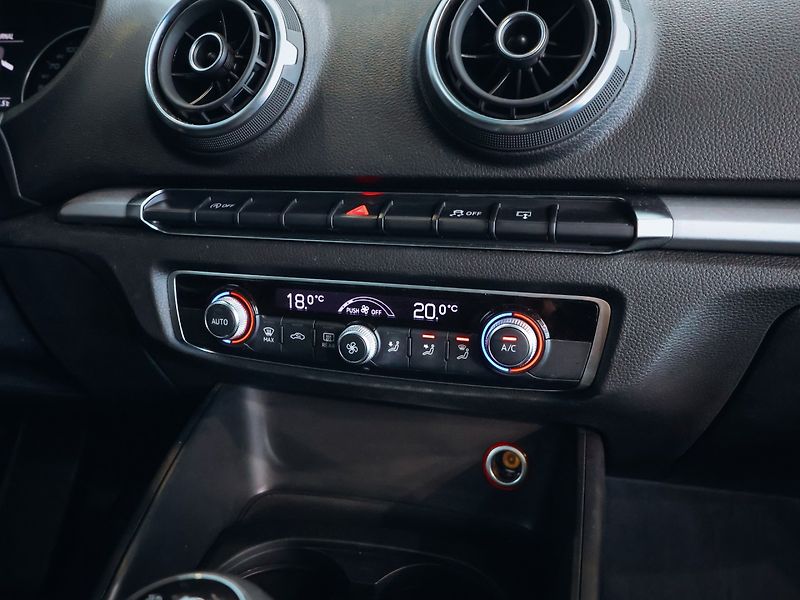 Audi A3 1.6TDI 85kW - fotka 24 z 32
