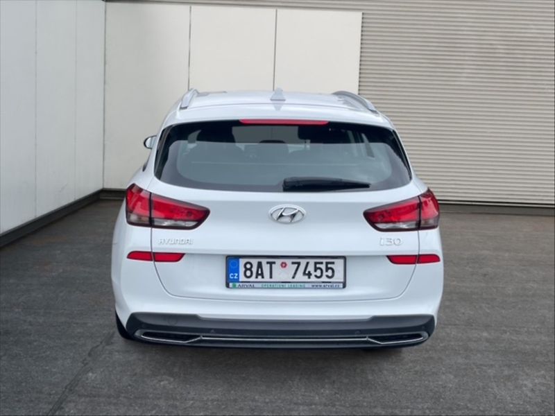 Hyundai i30 1,0 TGDI 120 Comfort - fotka 5 z 11