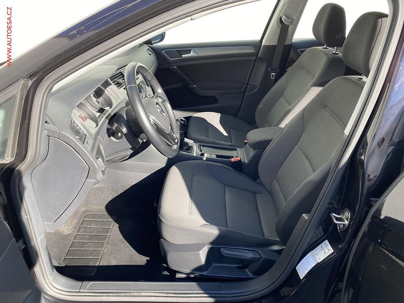 Volkswagen Golf (2013) 1.2 TSi VII, Comfortline - fotka 9 z 17