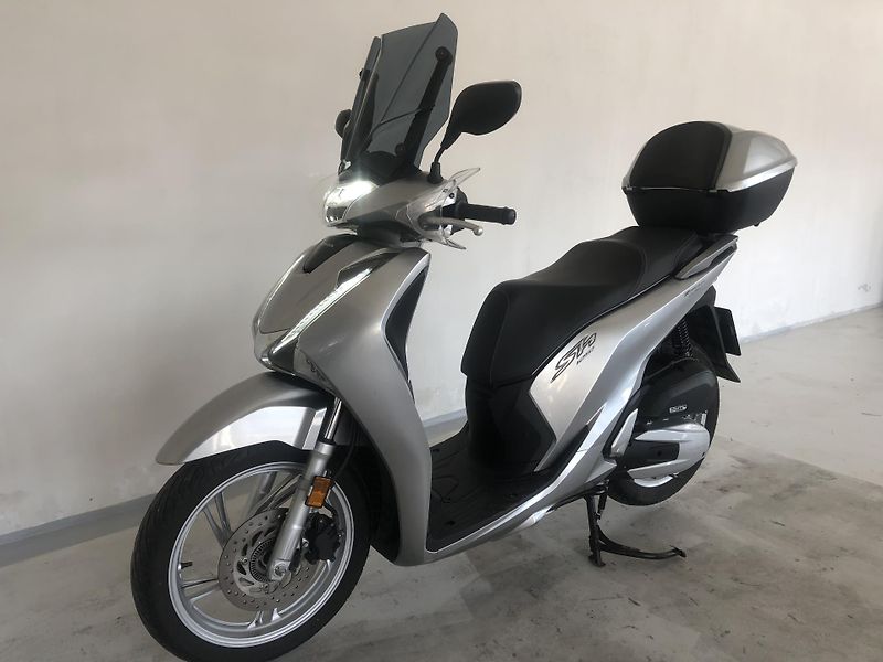 Honda SH 125i ABS - fotka 2 z 16