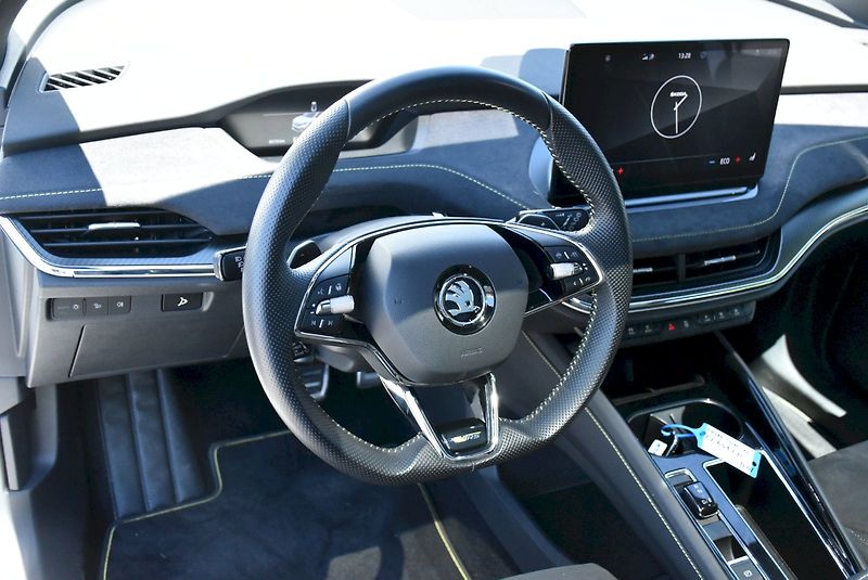 Škoda Enyaq (2023) 80 RS 220kW 4x4 - fotka 11 z 35