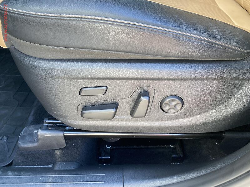 Hyundai Santa Fe (2021) 2.2 CRDi 4x4, ČR, Premium - fotka 14 z 24