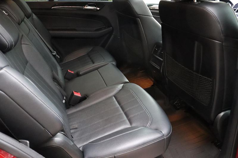 Mercedes-Benz GLS 350D 4MATIC AMG PAKET 190kW - fotka 44 z 50
