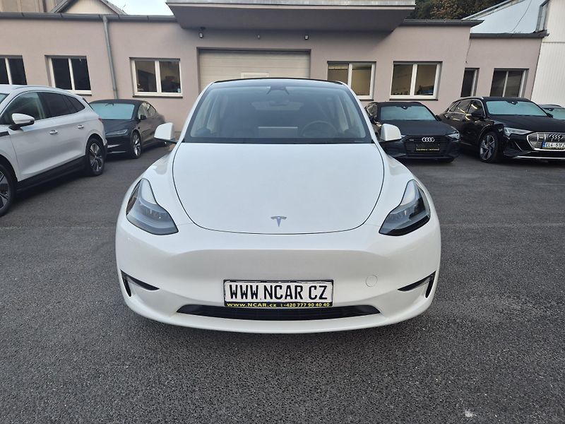 Tesla Model Y LONG RANGE DUAL MOTOR  92,7% - fotka 9 z 48