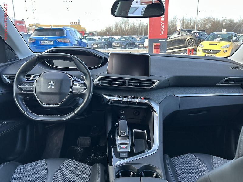 Peugeot 3008 (2018) 1.2 PT, Allure, AT, navi - fotka 8 z 24