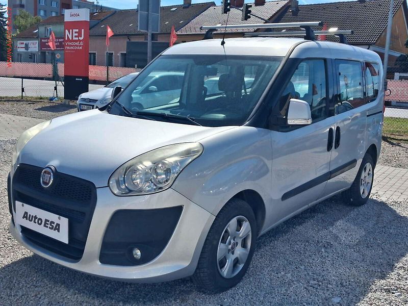 Fiat Dobló (2012) 1.3JTD, 2.maj,ČR - fotka 3 z 17