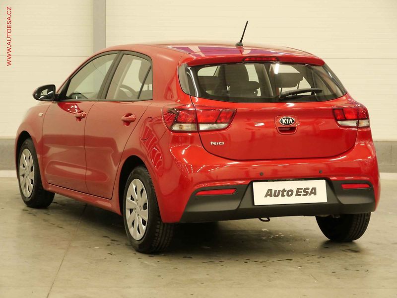 Kia Rio (2019) 1.2i, 2.maj,ČR, AC, park - fotka 6 z 22