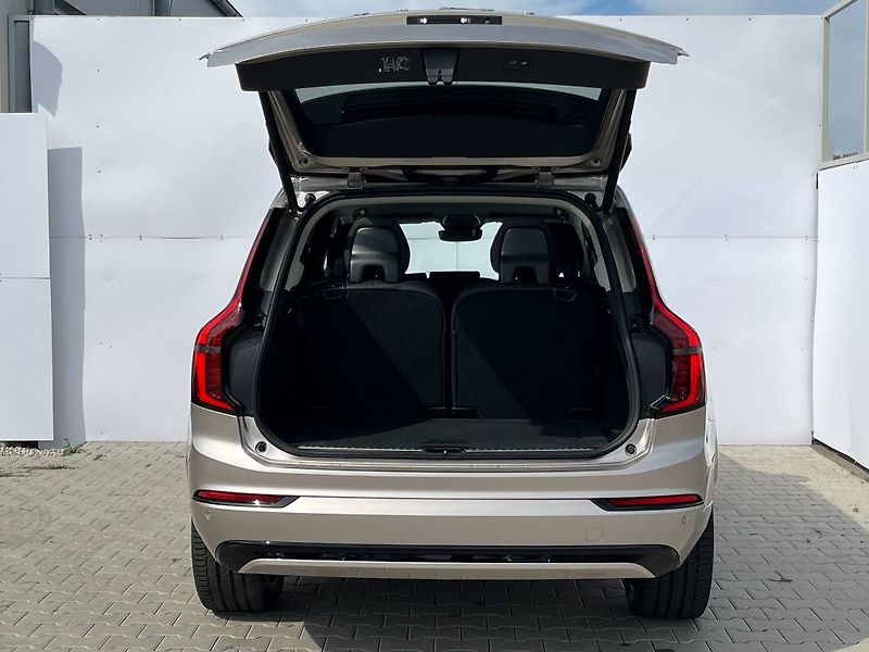 Volvo XC90 PLUS DARK T8 RECHARGE AWD 335k - fotka 9 z 22