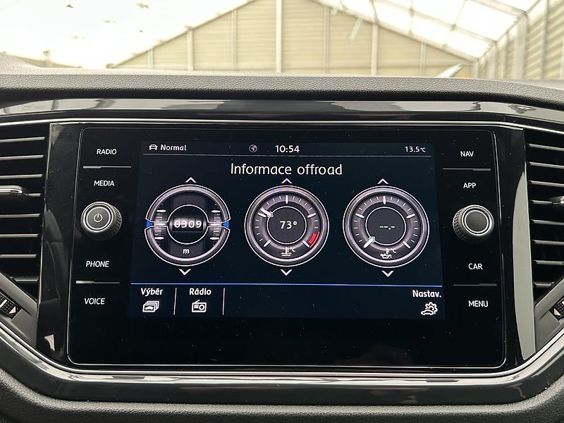 Volkswagen T-Roc 2.0 TSI 4x4 Highline - fotka 13 z 25