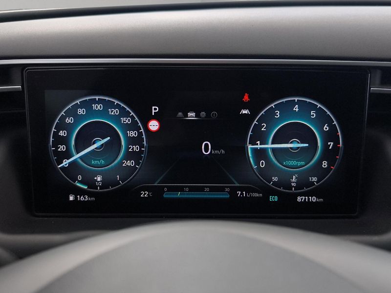 Hyundai Tucson (2021) SMART 1.6 T-GDi MHEV 110kW, ČR - fotka 17 z 27