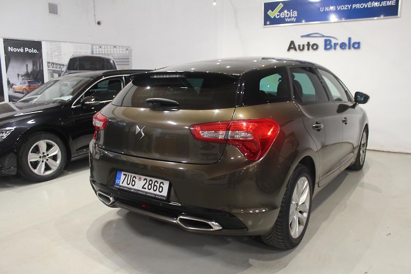 Citroën DS5 (2013) 2.0HDI Automat 120kW Navi ČR - fotka 12 z 36