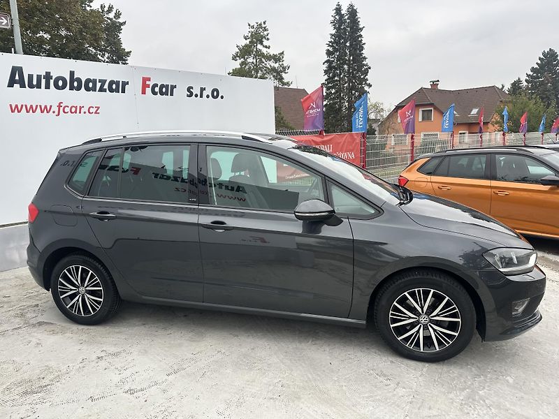 Volkswagen Golf Sportsvan (2016) 1.4 TSI DSG ser.knížka - fotka 5 z 43